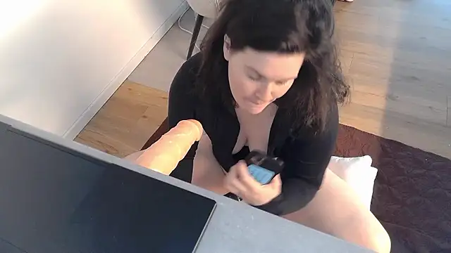 Snapshot of ada_in_europe chatting on 01/09/26, 01:14 ada in europe online show from 01/09/26, 01:14