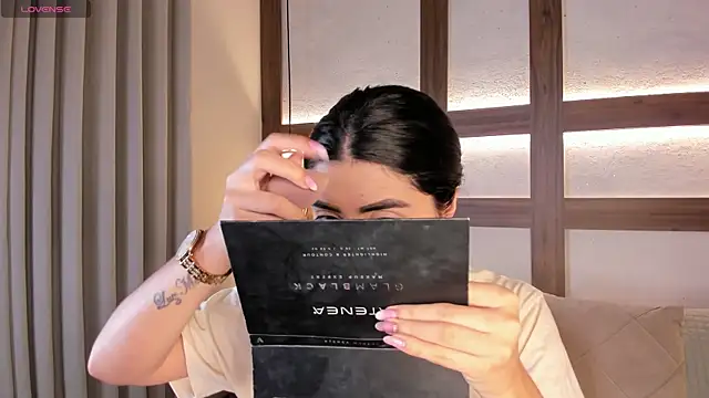 SarhaVega online show from 01/09/26, 01:25