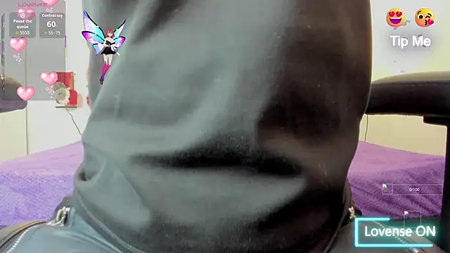 mask red girl online show from 12/03/25, 01:09