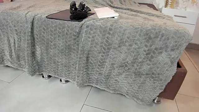 Mysterius Woman online show from 02/12/26, 01:06