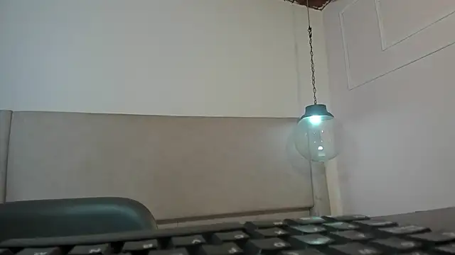 Izelevans online show from 03/16/26, 12:42