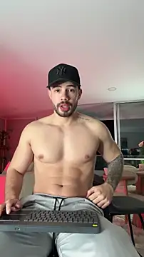 Valenthino Salvatore online show from 12/20/25, 04:19