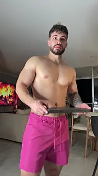 Valenthino Salvatore online show from 03/08/26, 03:32