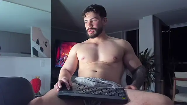 Valenthino Salvatore online show from 04/06/26, 04:46