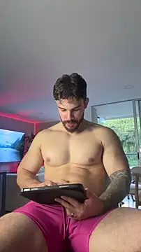 Valenthino Salvatore online show from 05/04/26, 10:50