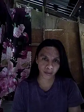 lovelycarla32 online show from 12/18/25, 02:39