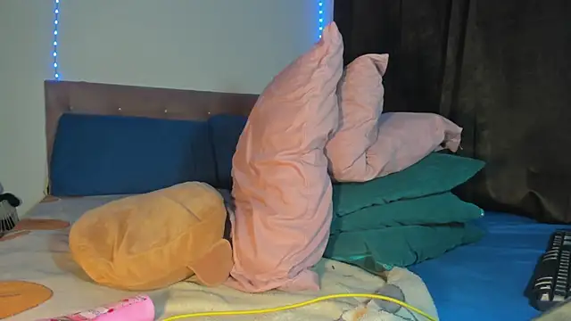 exotis tiahara777 online show from 03/19/26, 04:05