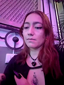 Eveeelyn25 online show from 12/20/25, 01:56