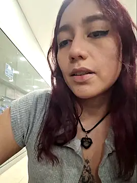 Eveeelyn25 online show from 02/13/26, 12:17