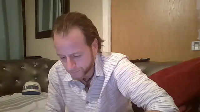 Snapshot of PinellasPlay chatting on 06/04/26, 01:00 PinellasPlay online show from 06/04/26, 01:00