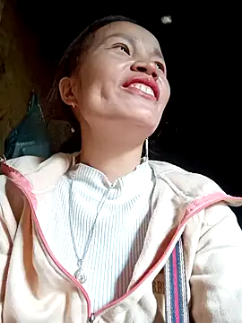 nangmo online show from 11/24/25, 04:23