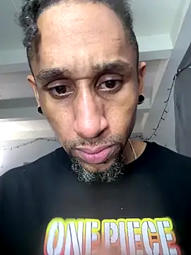 Snapshot of MTheRealrDLlongCrippler chatting on 12/23/25, 05:27 MTheRealrDLlongCrippler online show from 12/23/25, 05:27