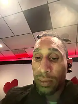 Snapshot of MTheRealrDLlongCrippler chatting on 01/12/26, 11:37 MTheRealrDLlongCrippler online show from 01/12/26, 11:37