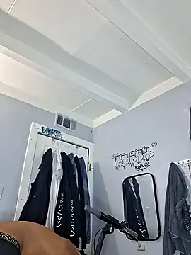 Snapshot of MTheRealrDLlongCrippler chatting on 03/14/26, 05:02 MTheRealrDLlongCrippler online show from 03/14/26, 05:02