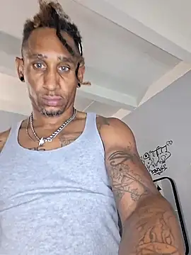 Snapshot of MTheRealrDLlongCrippler chatting on 03/16/26, 05:35 MTheRealrDLlongCrippler online show from 03/16/26, 05:35