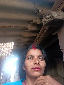 Hot-qwe online show from 12/03/25, 08:23