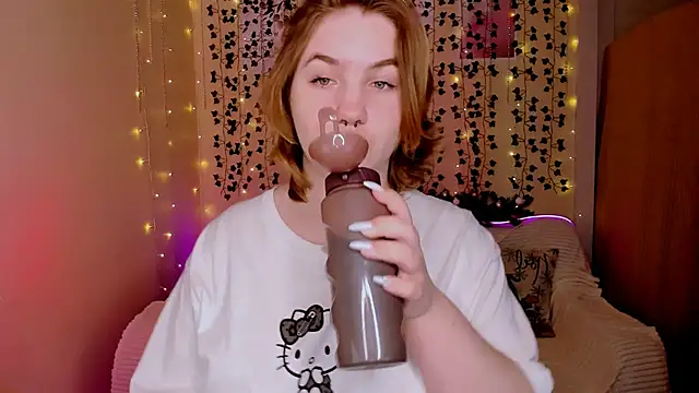 lovelyy julia online show from 12/20/25, 06:09