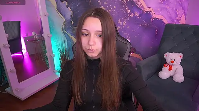 TinyNatalie online show from 04/21/26, 12:55