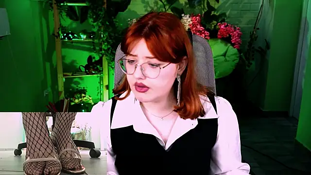 StaceyJensen online show from 04/21/26, 08:42