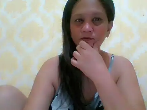 Snapshot of divinegrace1983 chatting on 04/08/26, 05:13 divinegrace1983 online show from 04/08/26, 05:13