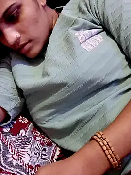 Snapshot of Hot_hania chatting on 11/23/25, 02:39 Hot hania online show from 11/23/25, 02:39