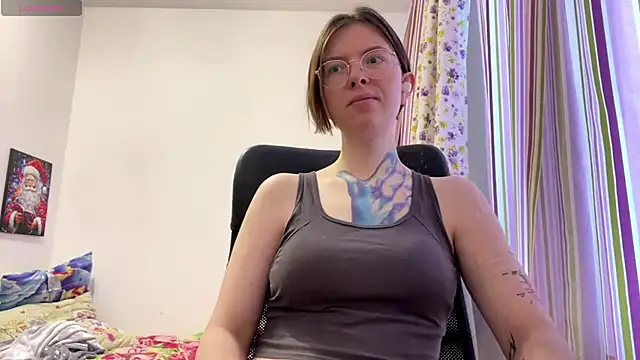 FiorettaFen online show from 11/25/25, 07:08