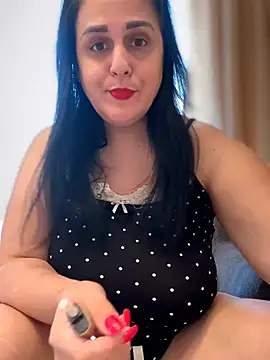Snapshot of Mary_kansas_bbw chatting on 06/26/26, 05:06 Mary kansas bbw online show from 06/26/26, 05:06