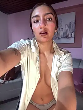 ZoeJohnson Pink online show from 11/28/25, 12:41