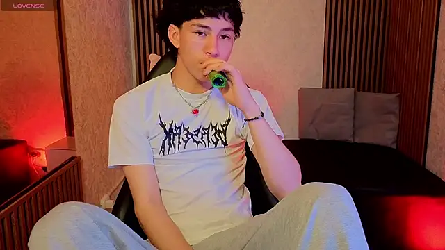 kaelwolf tay online show from 03/18/26, 03:53