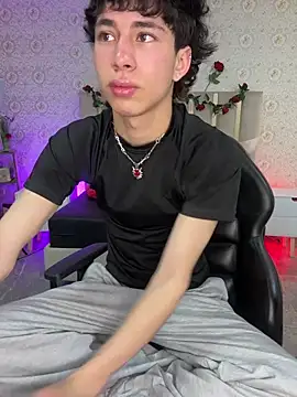 kaelwolf tay online show from 03/31/26, 07:03