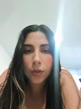 Snapshot of Catalina_ramos chatting on 05/04/26, 09:00 Catalina ramos online show from 05/04/26, 09:00