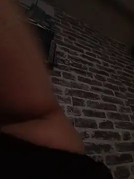 Snapshot of SquirtPassion1995 chatting on 03/16/26, 12:27 SquirtPassion1995 online show from 03/16/26, 12:27