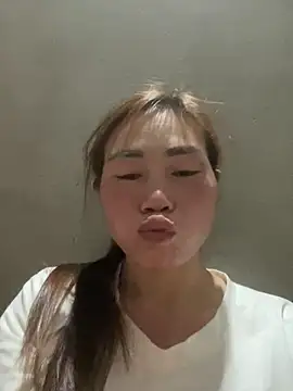 meganmeo online show from 02/15/26, 04:14