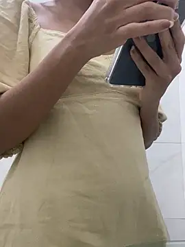 EweXZZ online show from 04/20/26, 11:28