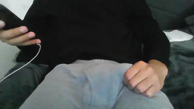 latinman7944 online show from 02/25/26, 06:56