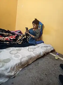 supreiya online show from 11/30/25, 08:02