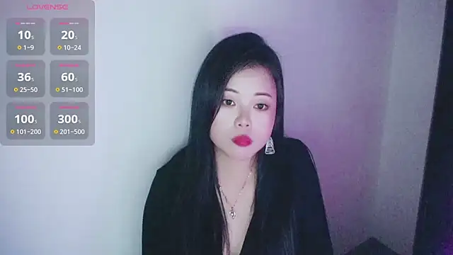 Snapshot of Avahia chatting on 03/16/26, 10:41 Avahia online show from 03/16/26, 10:41