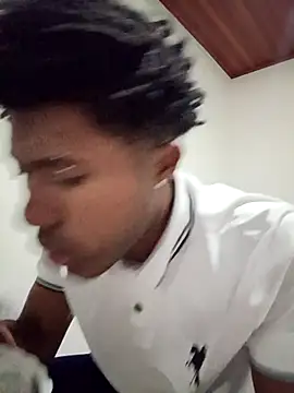 Snapshot of man_black_hot24 chatting on 01/06/26, 02:37 man black hot24 online show from 01/06/26, 02:37