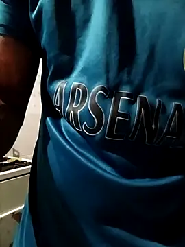 Snapshot of man_black_hot24 chatting on 01/08/26, 02:03 man black hot24 online show from 01/08/26, 02:03