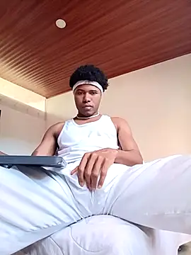 Snapshot of man_black_hot24 chatting on 01/11/26, 12:54 man black hot24 online show from 01/11/26, 12:54