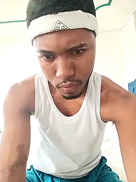 Snapshot of man_black_hot24 chatting on 03/25/26, 12:22 man black hot24 online show from 03/25/26, 12:22