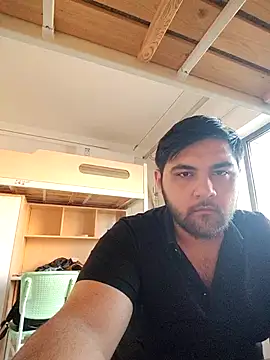 Koma001 online show from 11/25/25, 08:03