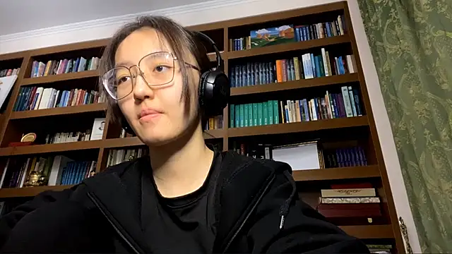 LinaClous online show from 02/24/26, 02:15