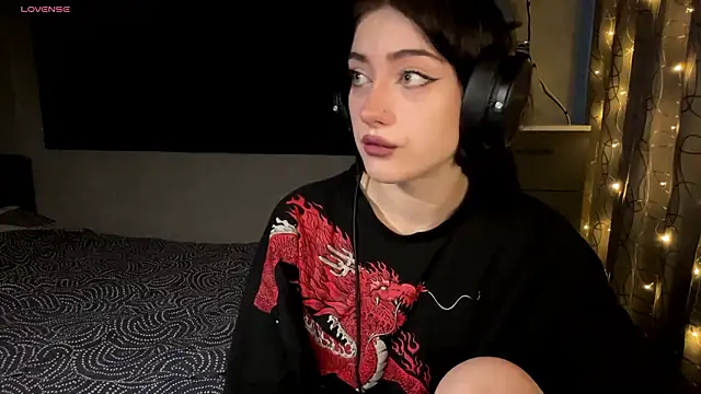 Snapshot of Meowluly chatting on 02/05/26, 10:03 Meowluly online show from 02/05/26, 10:03