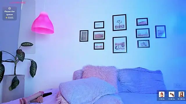 Skyy bloom online show from 04/19/26, 06:10