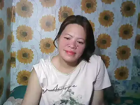 Snapshot of Smilinglovely chatting on 01/15/26, 03:27 Smilinglovely online show from 01/15/26, 03:27