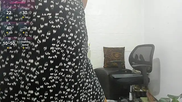 Snapshot of Miss_clarepocahose chatting on 06/07/26, 01:21 Miss clarepocahose online show from 06/07/26, 01:21
