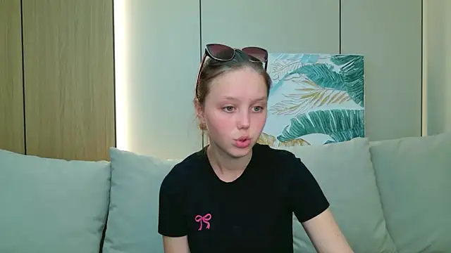 Snapshot of Samantha_Martines chatting on 02/14/26, 04:15 Samantha Martines online show from 02/14/26, 04:15