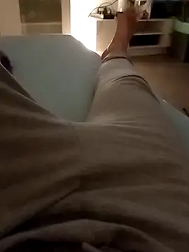 Snapshot of BushedScreed chatting on 04/10/26, 12:38 BushedScreed online show from 04/10/26, 12:38