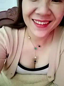 Lily-ross22 online show from 02/09/26, 06:28